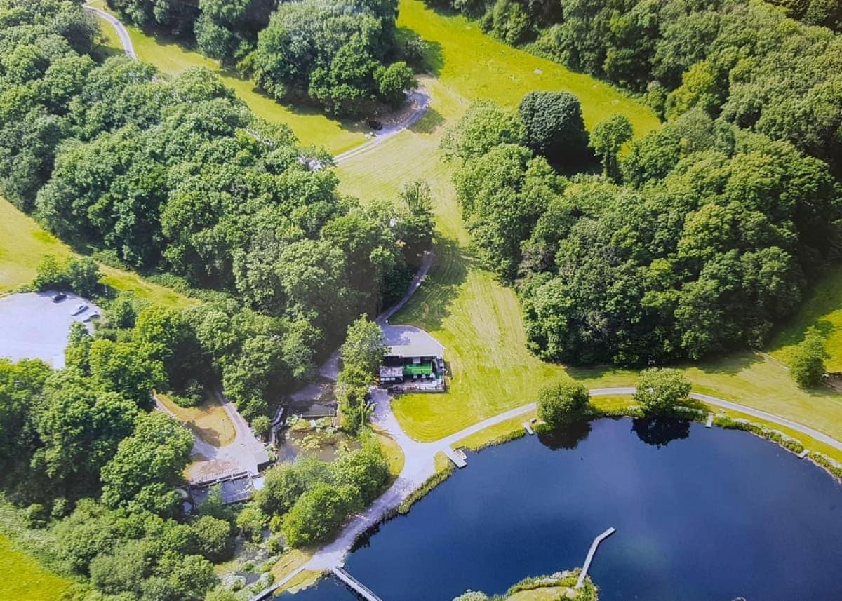 Garnffrwd Park Hotell Llanddarog Exteriör bild