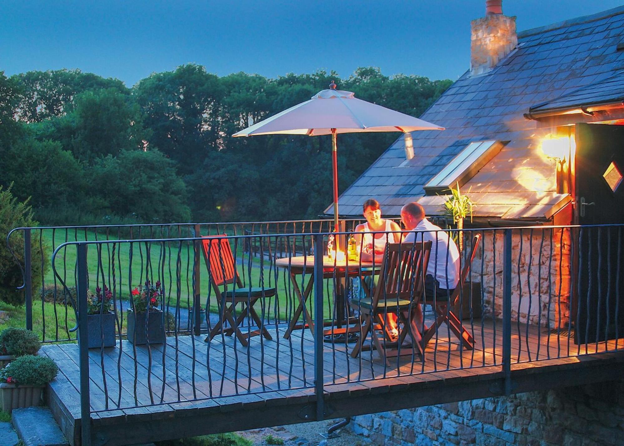 Garnffrwd Park Hotell Llanddarog Exteriör bild